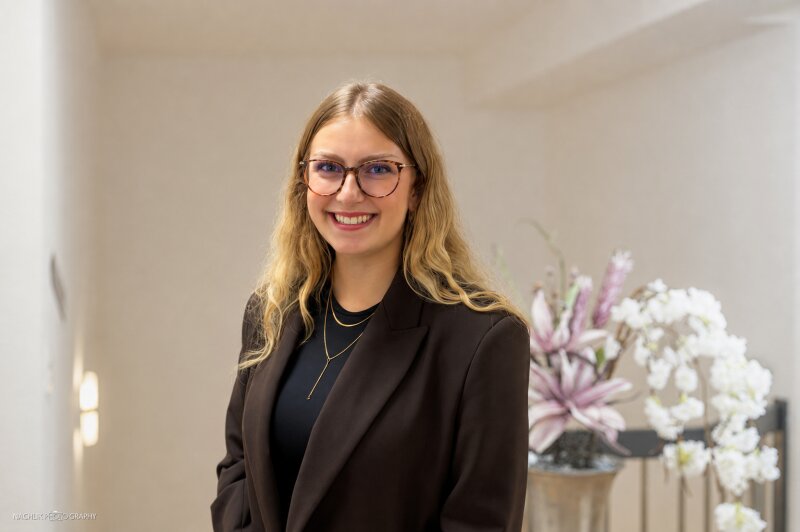 Auszubildende Mia Hinzmann